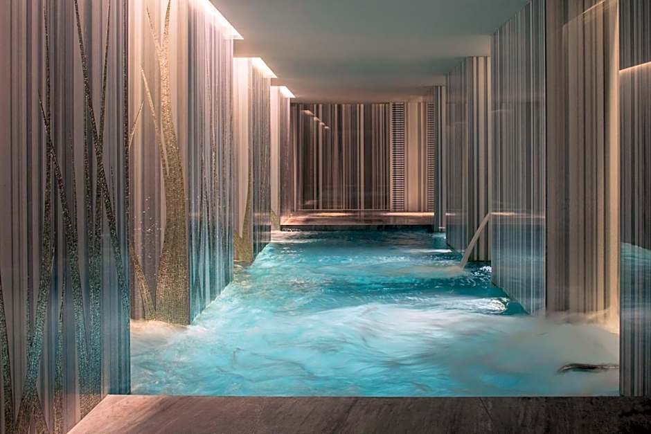 Four Seasons Hotel London at Ten Trinity Square