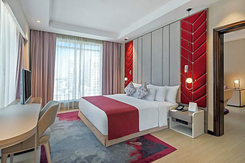 Photo 1 of 9 of Suite, Premium Floor