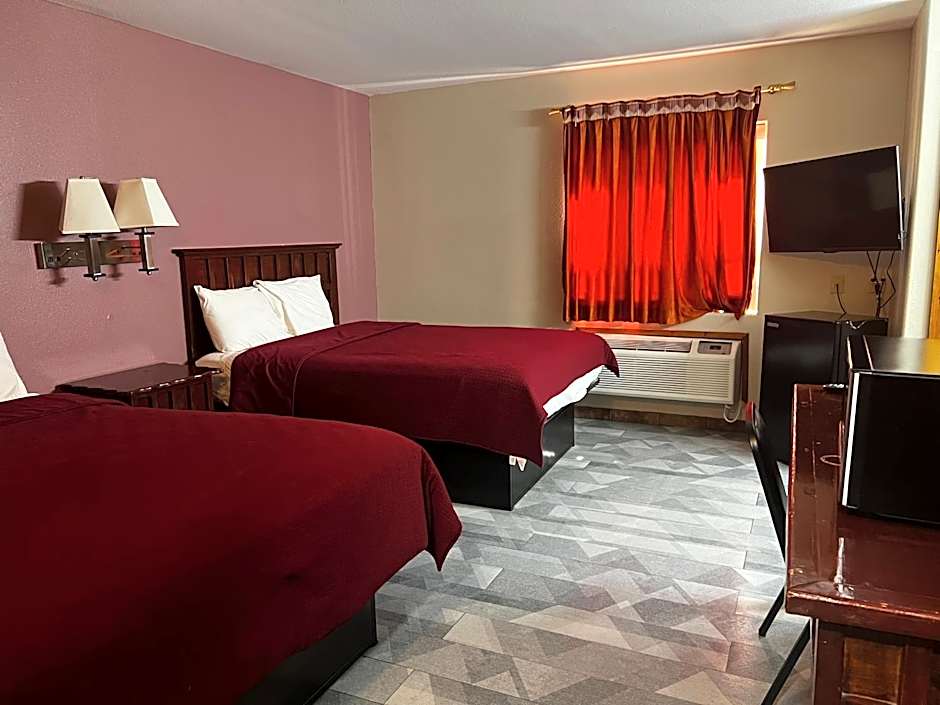 Camino Real Hotel
