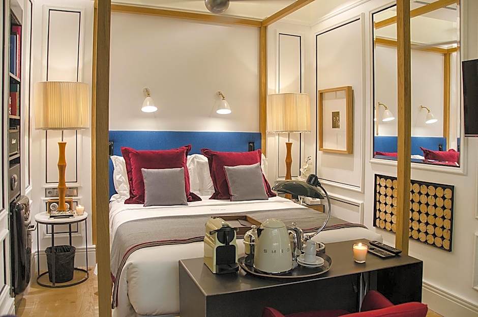 Browns Central Hotel