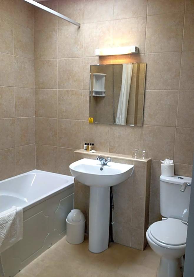 The Riviera Hotel & Apartments - Alum Chine