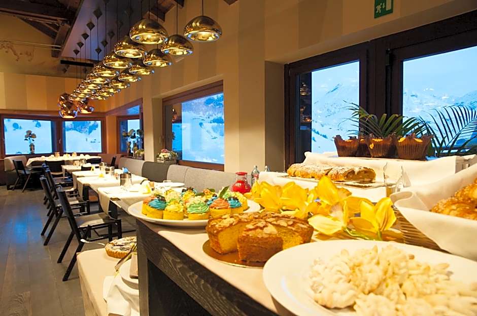 Alexander Charme Hotel