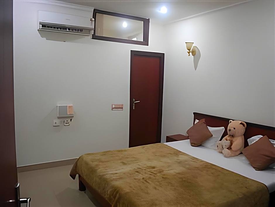 Hotel Gayatri Palace