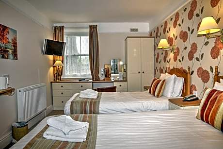Standard Twin Room with Sea View