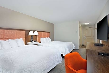Room with Two Queen Beds - Non-Smoking