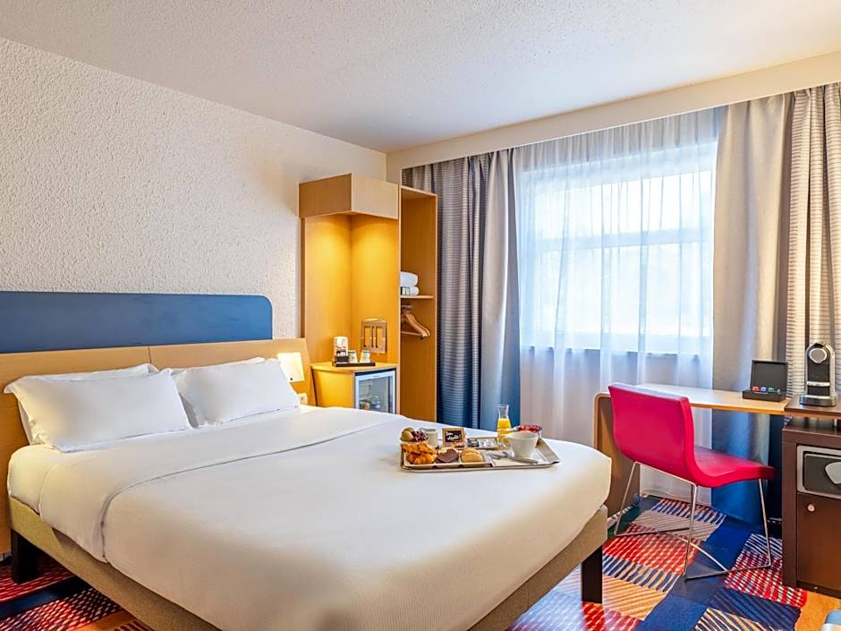 B&B HOTEL Lyon Nord 4 étoiles