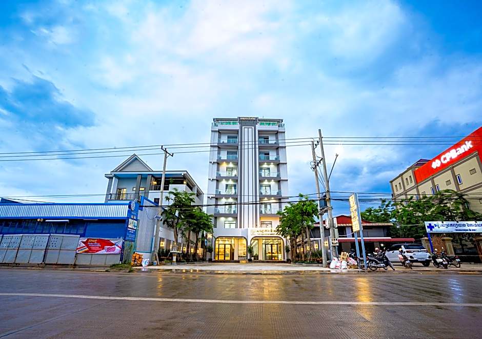 The Square Kampot Hotel