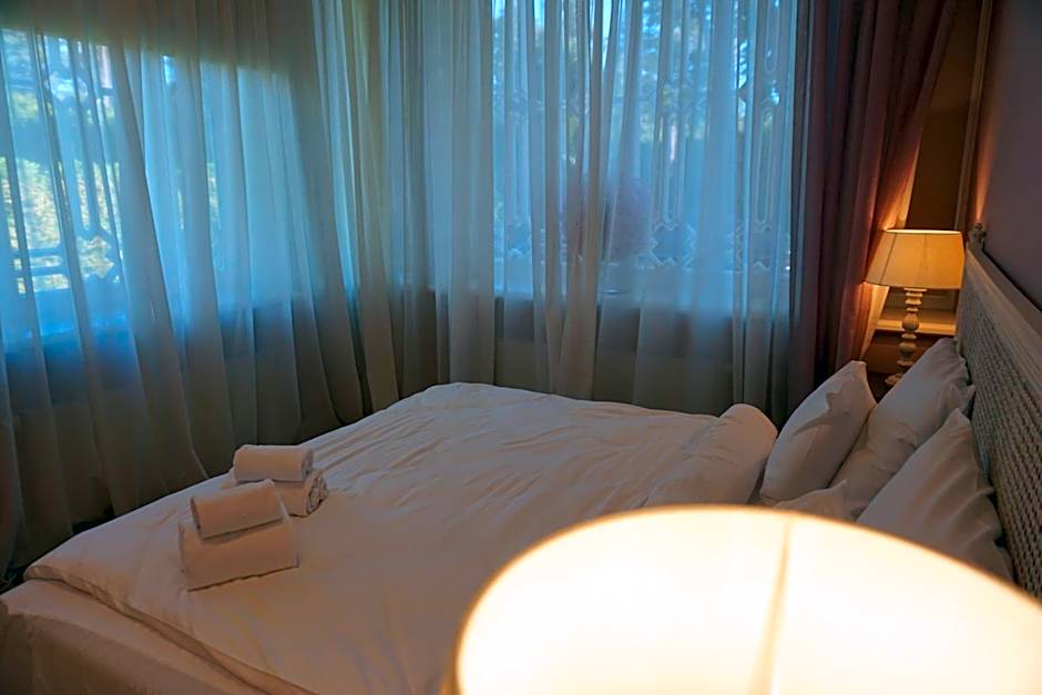 Wooden Villa APARTMENTS