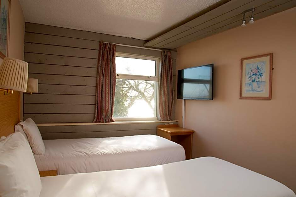 Royal Hotel, Bar & Grill