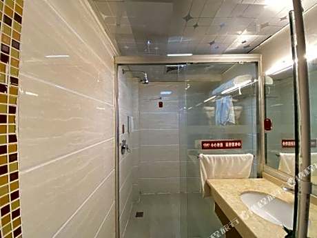 Pai Hotel Kaili Cross Road Branch