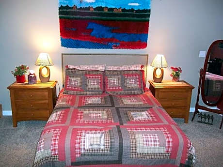 The Cranberry Bog Suite-Quad room-Ensuite-Signature