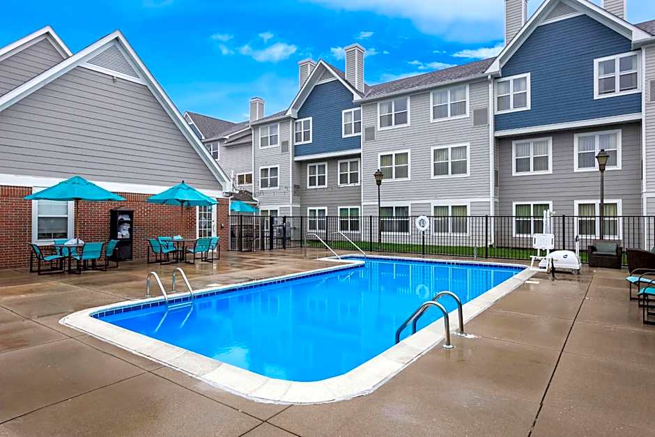 Sonesta ES Suites Charleston
