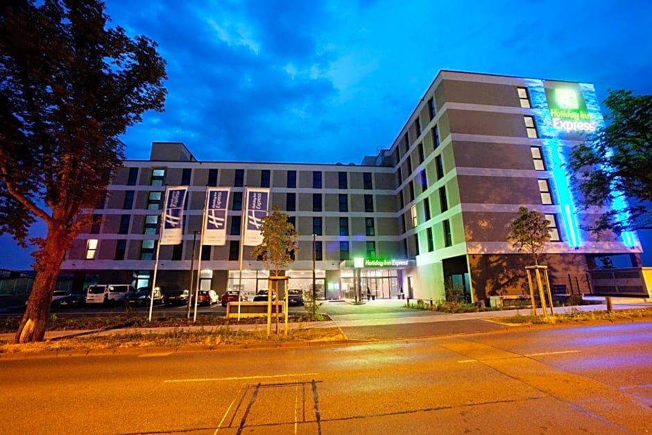 Holiday Inn Express Darmstadt By IHG