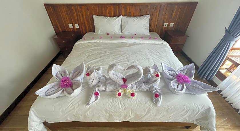 The Local Areguling – Kuta, Lombok, ID