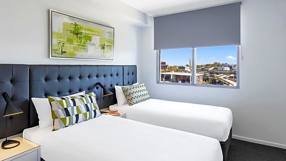 Oaks Brisbane Woolloongabba Suites