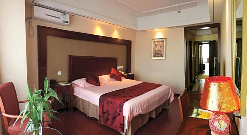 GreenTree Inn Beijing Lin Cui Road Business