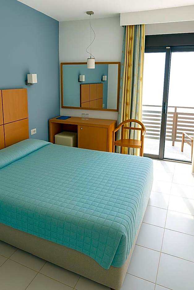 Flisvos Hotel