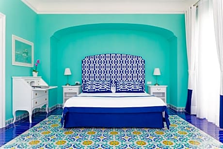 Deluxe Suite with Sea View