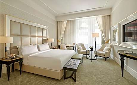 Premium King Room