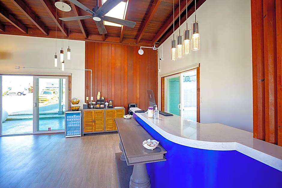 Edgewater Beach Inn