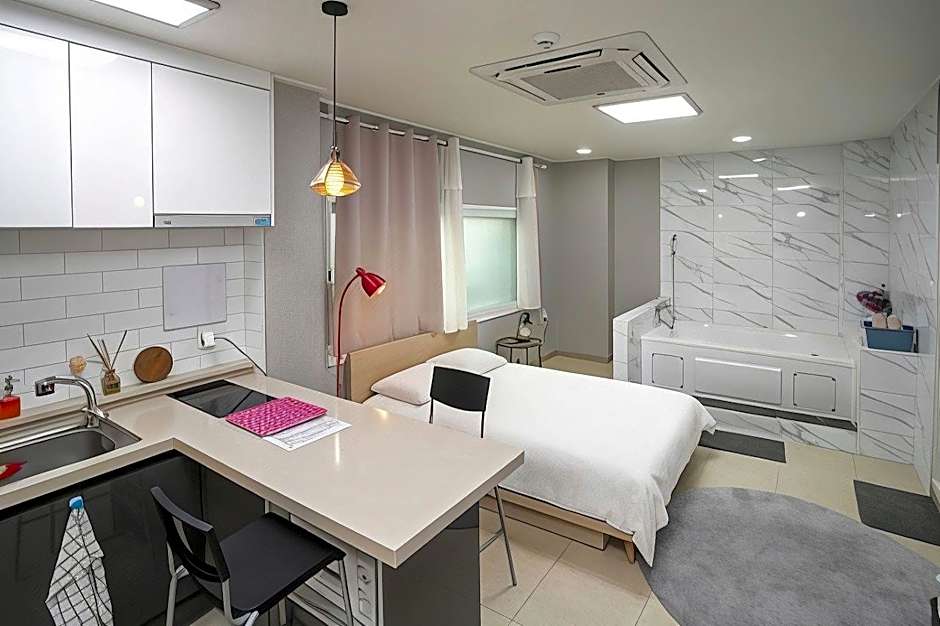 Blossom Pension