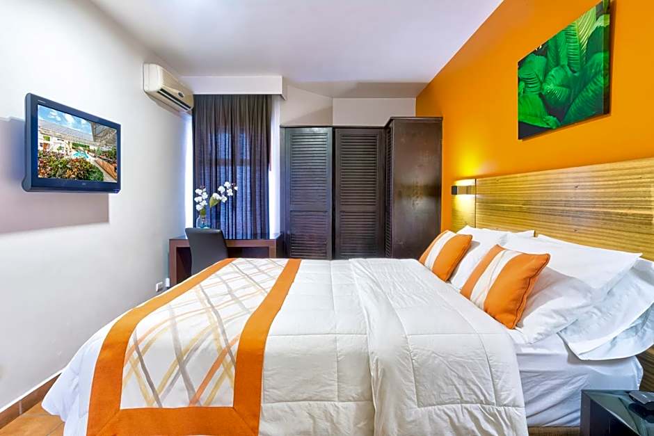 Hotel Residence Inn Suites Cristina