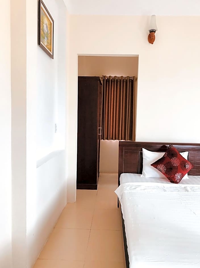 Nam Long Plus Hotel