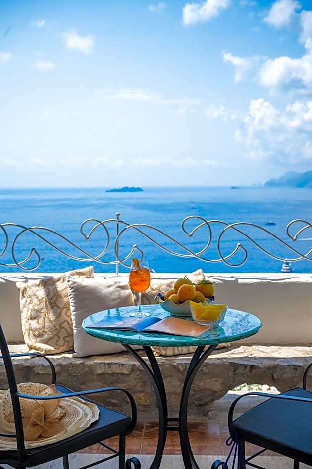 Villa Santa Chiara Positano Suites
