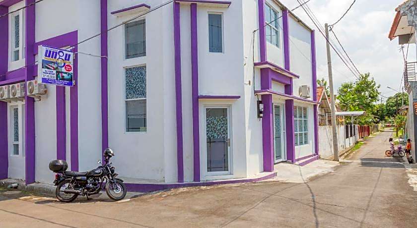 RedDoorz Plus @ Tuparev Cirebon 2.