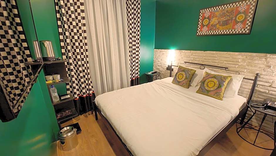 THINK HOTEL