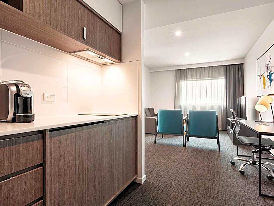 Mercure Sunshine Coast Kawana Waters