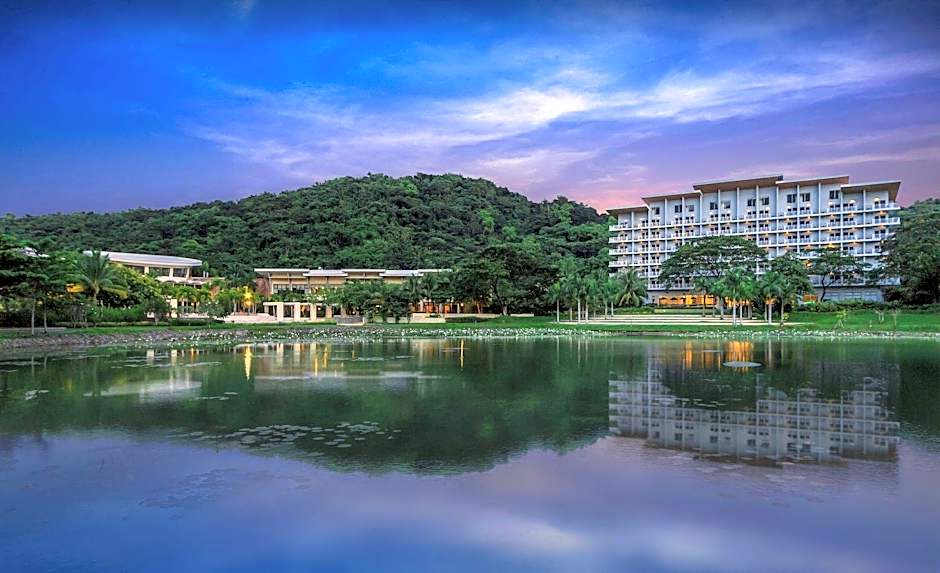 Pico Sands Hotel