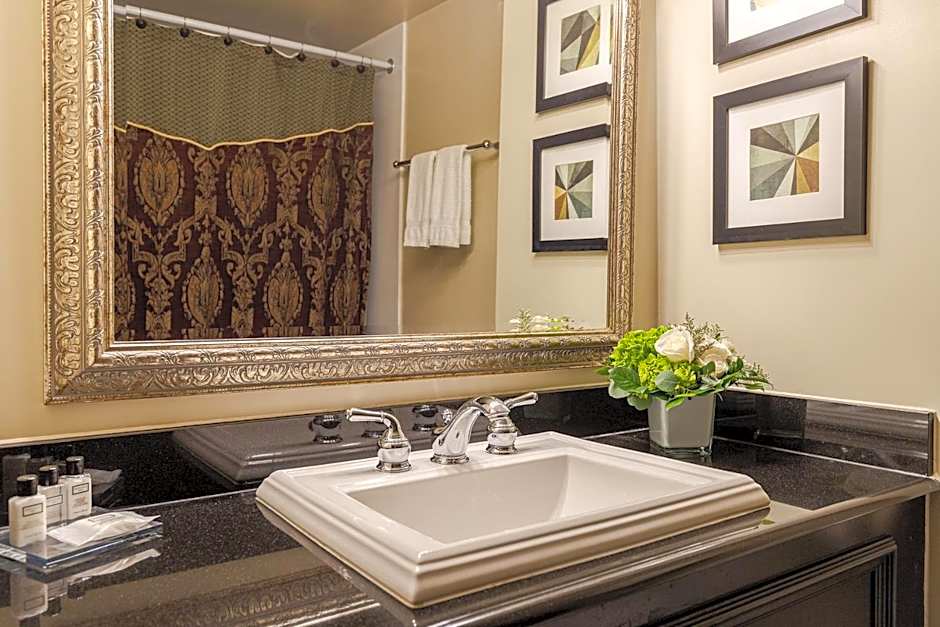 Old Stone Inn Boutique Hotel