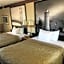 Super 8 by Wyndham Mackinaw City/Beachfront Area