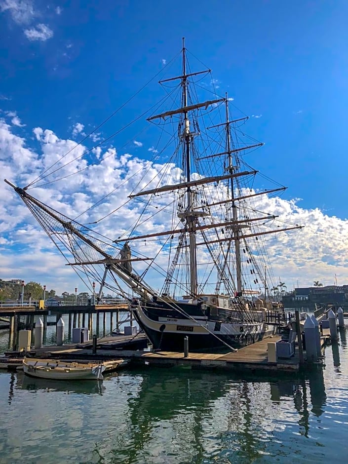 Dana Point Marina Inn