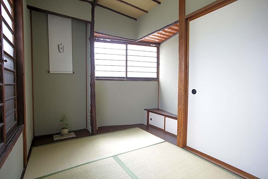 Foto 1 av 2 av Sakura Japanese Style Room with Shared Bathroom