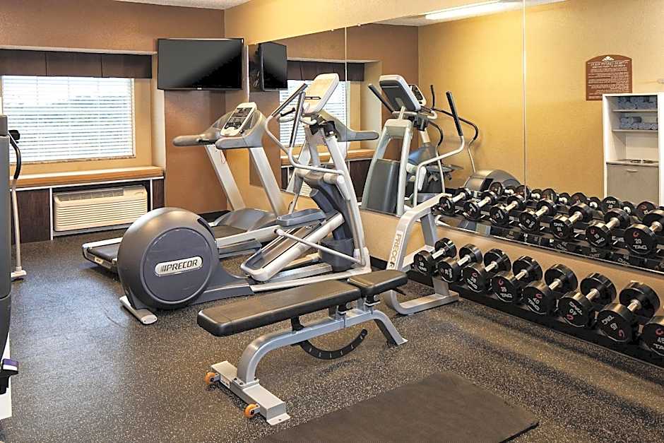 Microtel Inn & Suites - Triadelphia