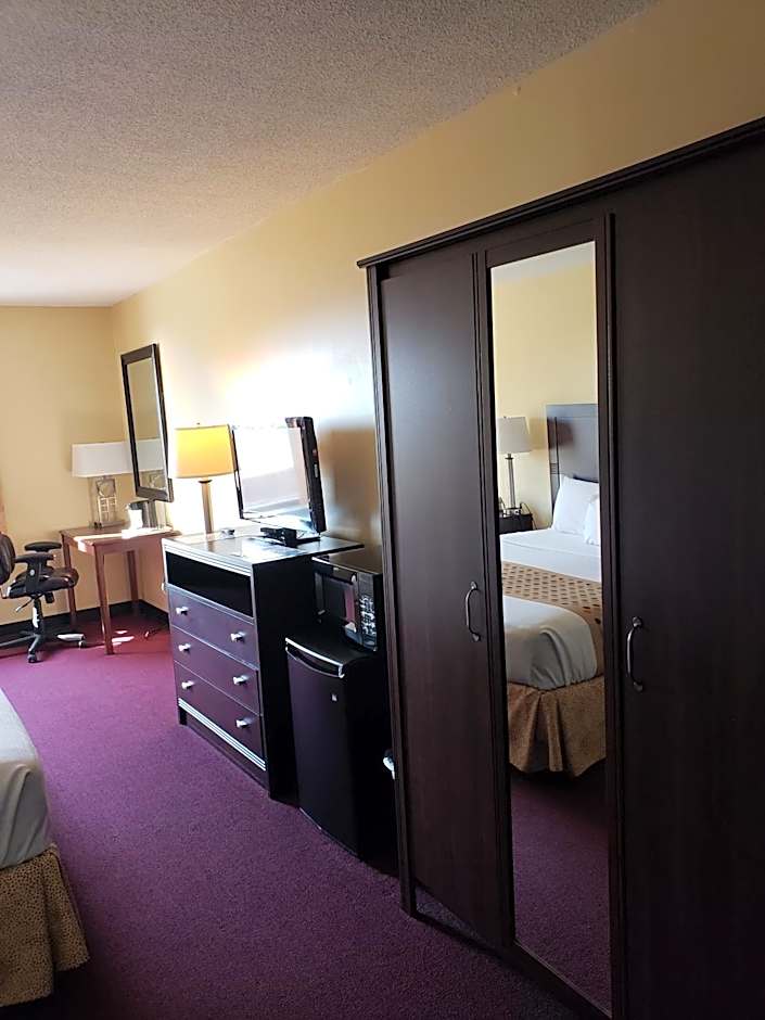 River Edge Inn
