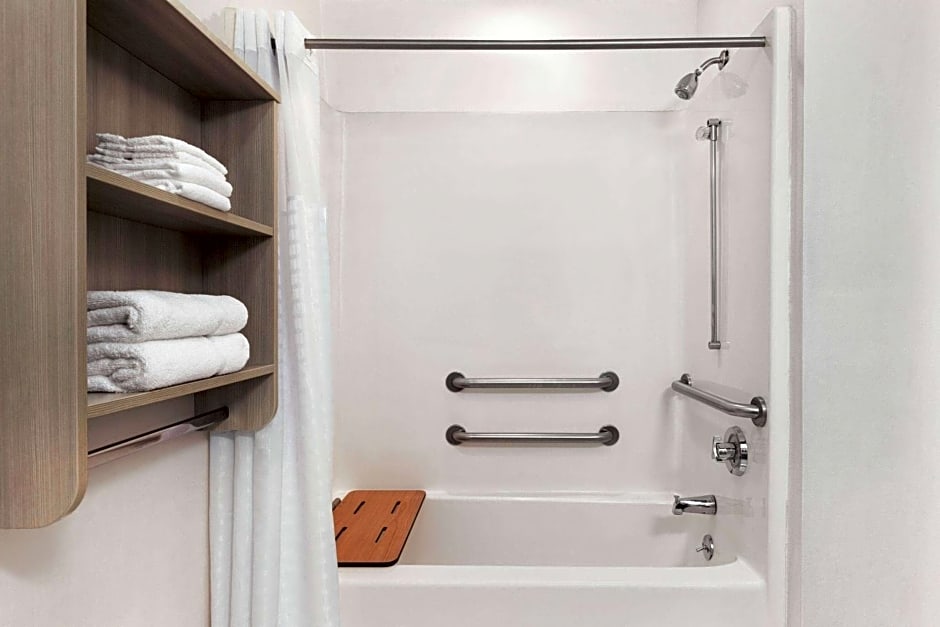 Microtel Inn & Suites By Wyndham Florence/Cincinnati Airport