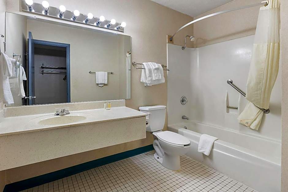 Days Inn by Wyndham Madisonville