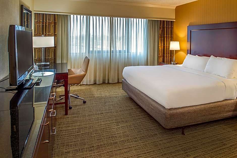 Crowne Plaza Hotel St. Louis Airport By IHG