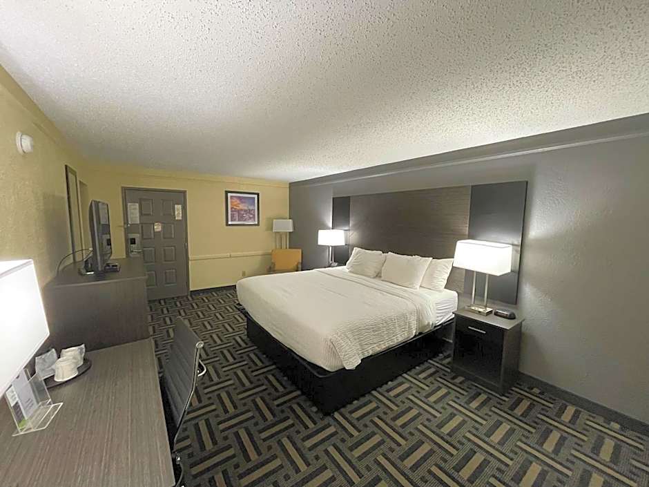 La Quinta Inn & Suites by Wyndham Indianapolis Airport Lynhurst