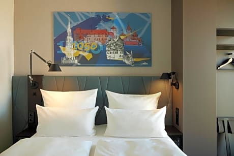 Standard 1 King Bed