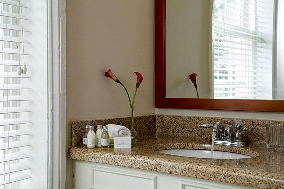 Linden Row Inn