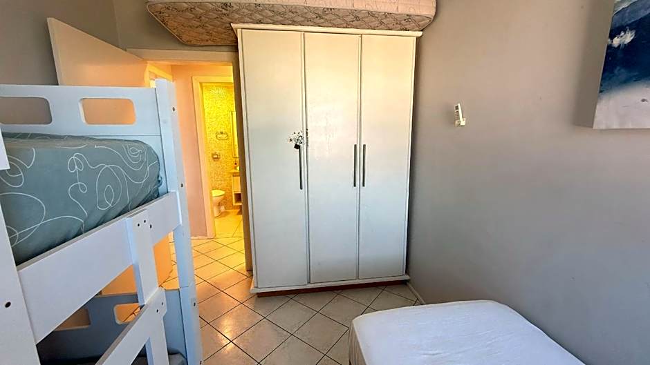 Centrinho, churrasqueira e piscina, familia, vista mar