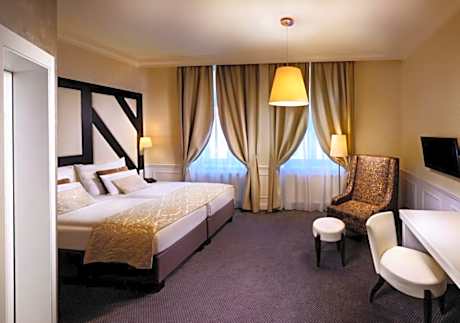 Standard Room with Extra Bed