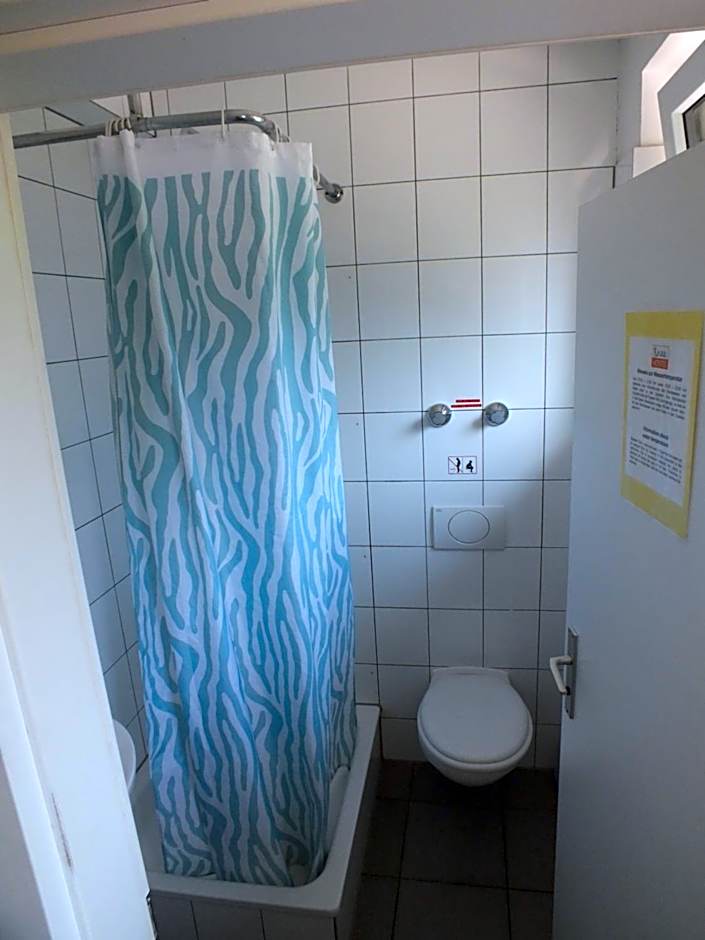 Max Hostel