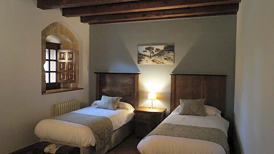 Posada Torre Palacio La Taxuela