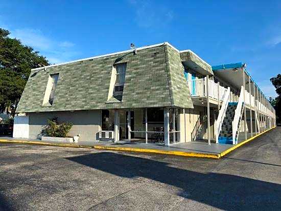 Studio 6 Wilmington, NC