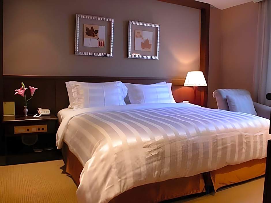 Dahshin Hotel